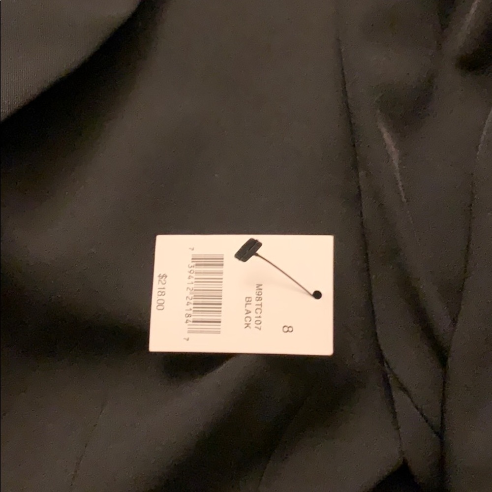 NEW Tahari jacket size 8,running smaller - Picture 4 of 6